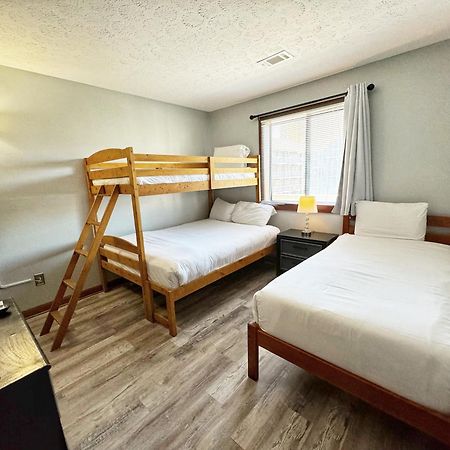 מירטל ביץ' Spacious Modern Condo - 1St Floor - One Block To The Beach מראה חיצוני תמונה